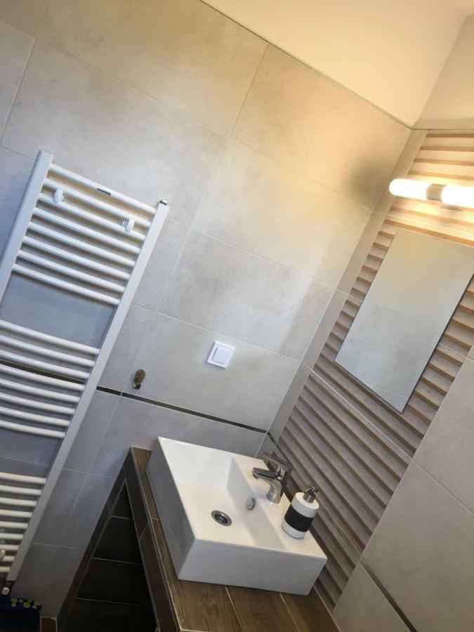 Konrad Apartman Villa Balatonmariafurdo Exterior photo